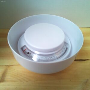 Küchenwaage bis 2,2 kg mit Kunststoffschale, Ø 20 cm, Höhe 7,5 cm