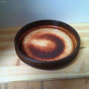 Massive Cappucino-Braune Keramikschale