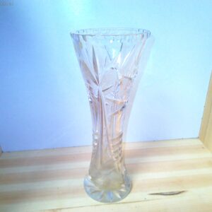 Große Kristallblumenwase in Kelchform