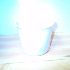 Kleiner Weißer Keramik Topf