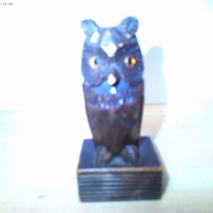 Uhu Figur aus Holzschnitzerei