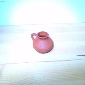 Kleine Rosafarbene Tonwase mit Henkel