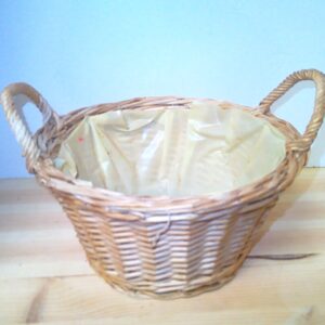 Mittelgroßer Bastkorb