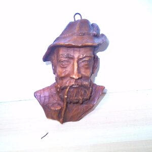 Holzgeschnitzter Alpen Sepp zum Aufhängen