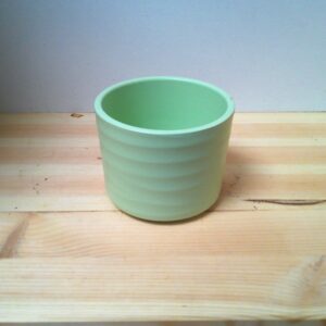 Kleiner Grüner Keramik Blumentopf