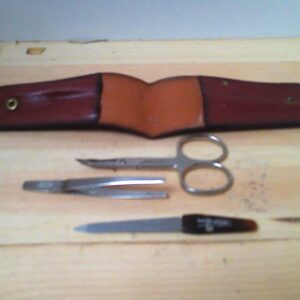 Kleines Reise Etui Set für die Nagelpflege