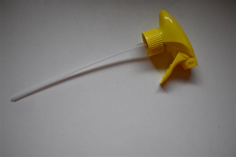 Formades Sensitive Flächendesinfektion 500 ml – alkoholfrei mit Sprühkopf – Bild 4