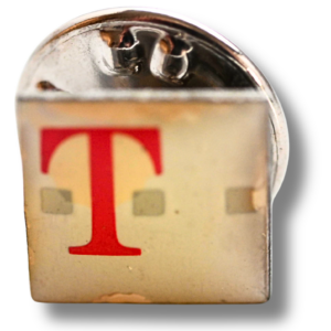 Deutsche Telekom Logo Pin – quadratischer Ansteckpin