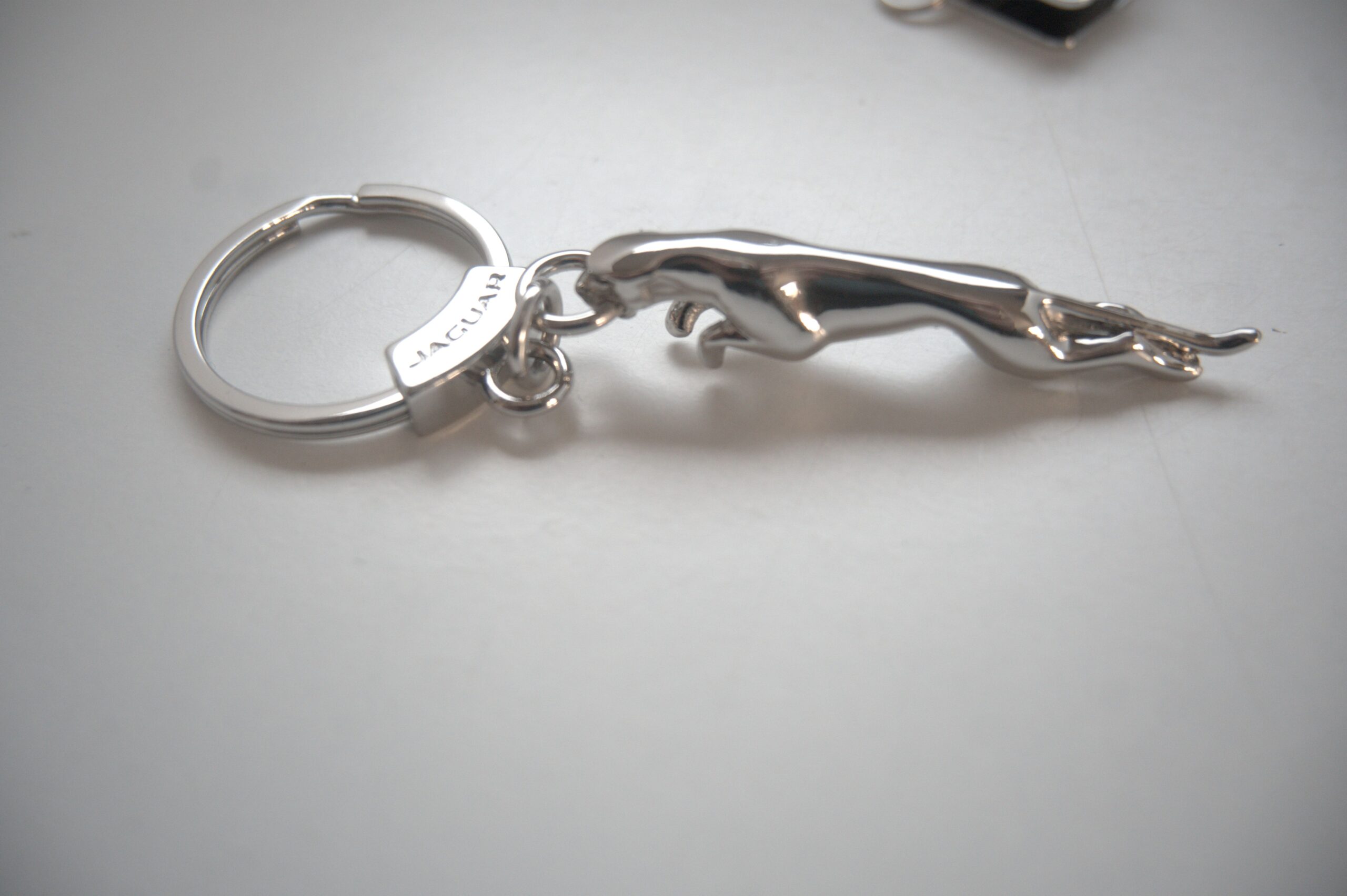 Jaguar Geschenkset – Stift, Notizbuch, USB-Stick & Schlüsselanhänger – Bild 5