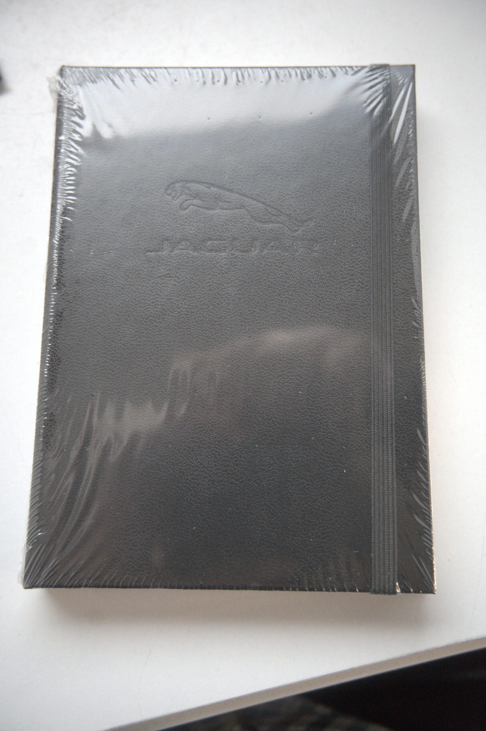 Jaguar Geschenkset – Stift, Notizbuch, USB-Stick & Schlüsselanhänger – Bild 6