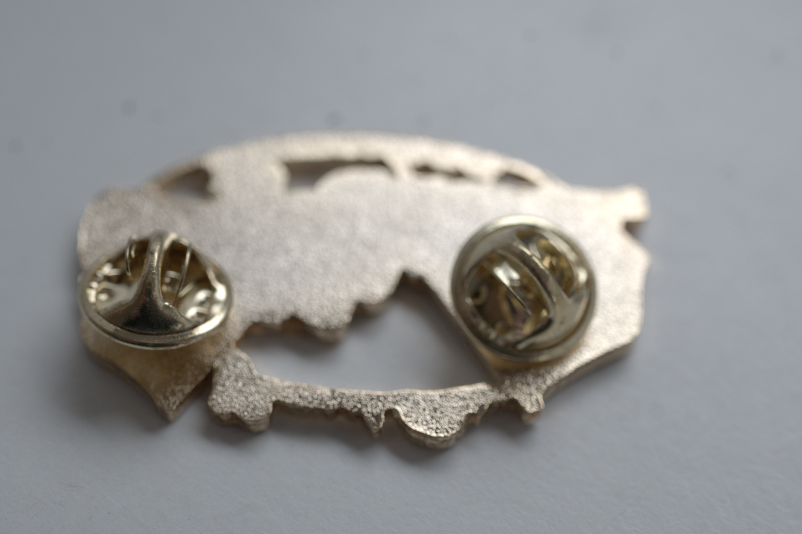 Grand Prix F1 Barcelona 2003 Pin-Formel-1-Rennwagen mit Streckenmotiv – Bild 2