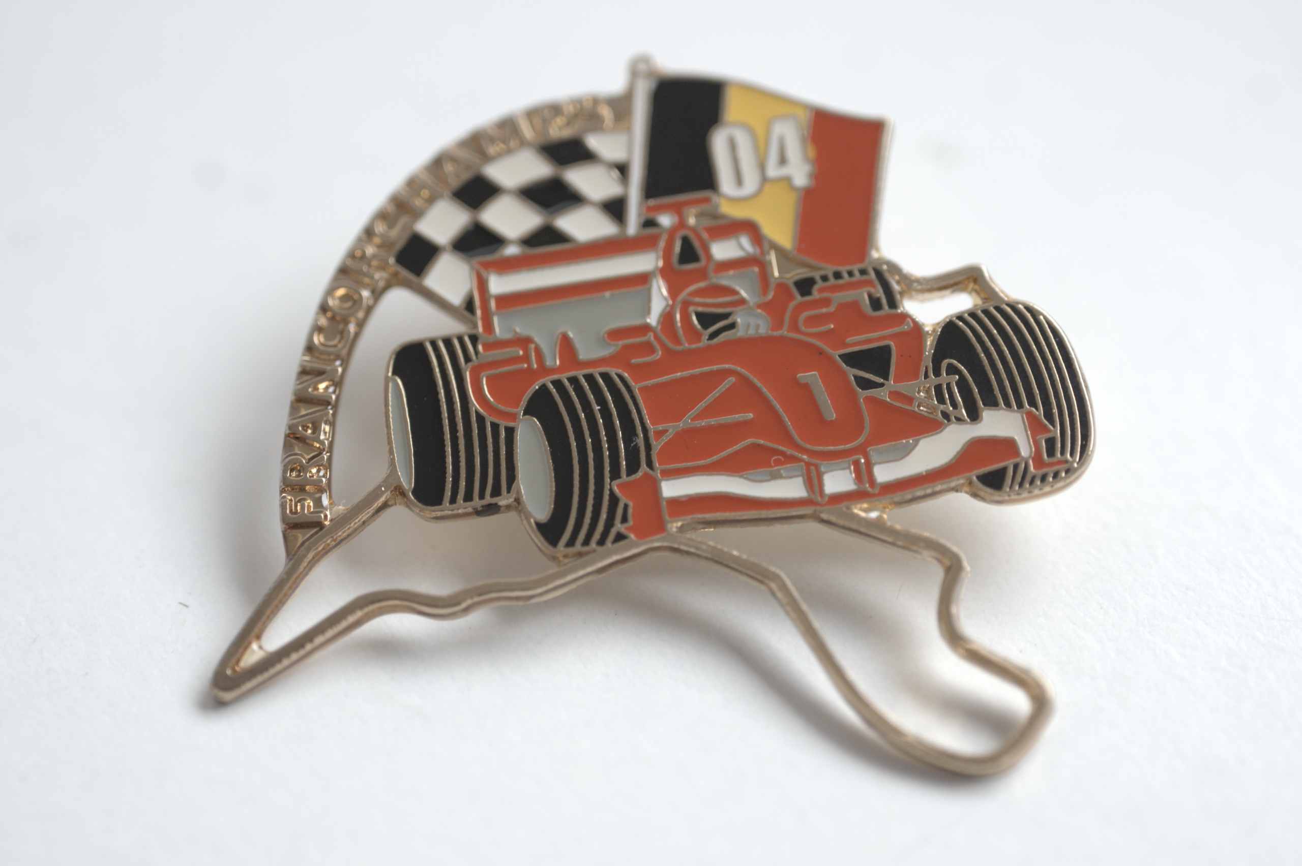 Grand Prix F1 Francorchamps 2004 Pin – Formel-1-Rennwagen mit Streckenmotiv