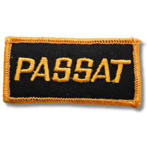 „Passat“ Schriftzug Aufnäher– Patch  Schwarz/Gelb – Rechteckig